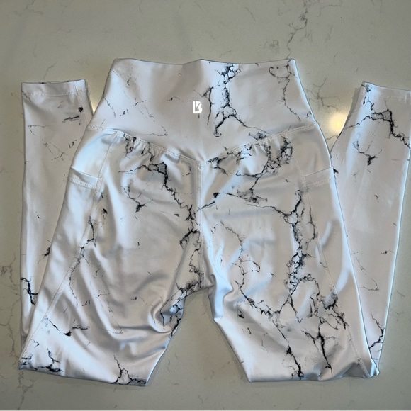 Buff Bunny Leggings - Picture 1 of 3